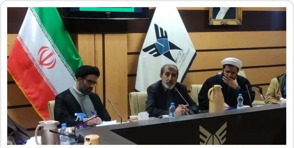 مراسم گرامیداشت هفتهٔ وحدت حوزه و دانشگاه در سالن اندیشهٔ دانشگاه آزاد اسلامی واحد گرگان