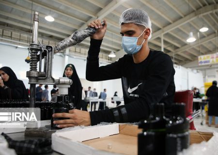 ۱۵۶۳ واحد تولیدی راکد در سال ۱۴۰۱ مجددا راه‌اندازی شد